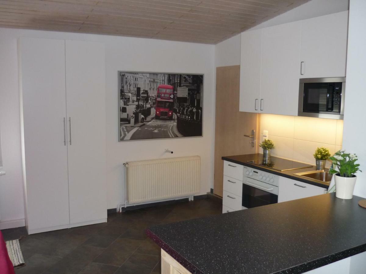 Wohnen Im Ehemaligen Kaminstudio Mit Klimaanlage Apartment Wittenberg ภายนอก รูปภาพ
